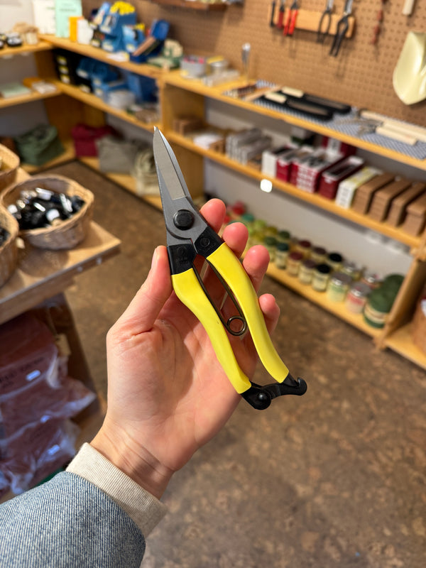 Niwaki Mainichi Secateurs: Japanese Pruners