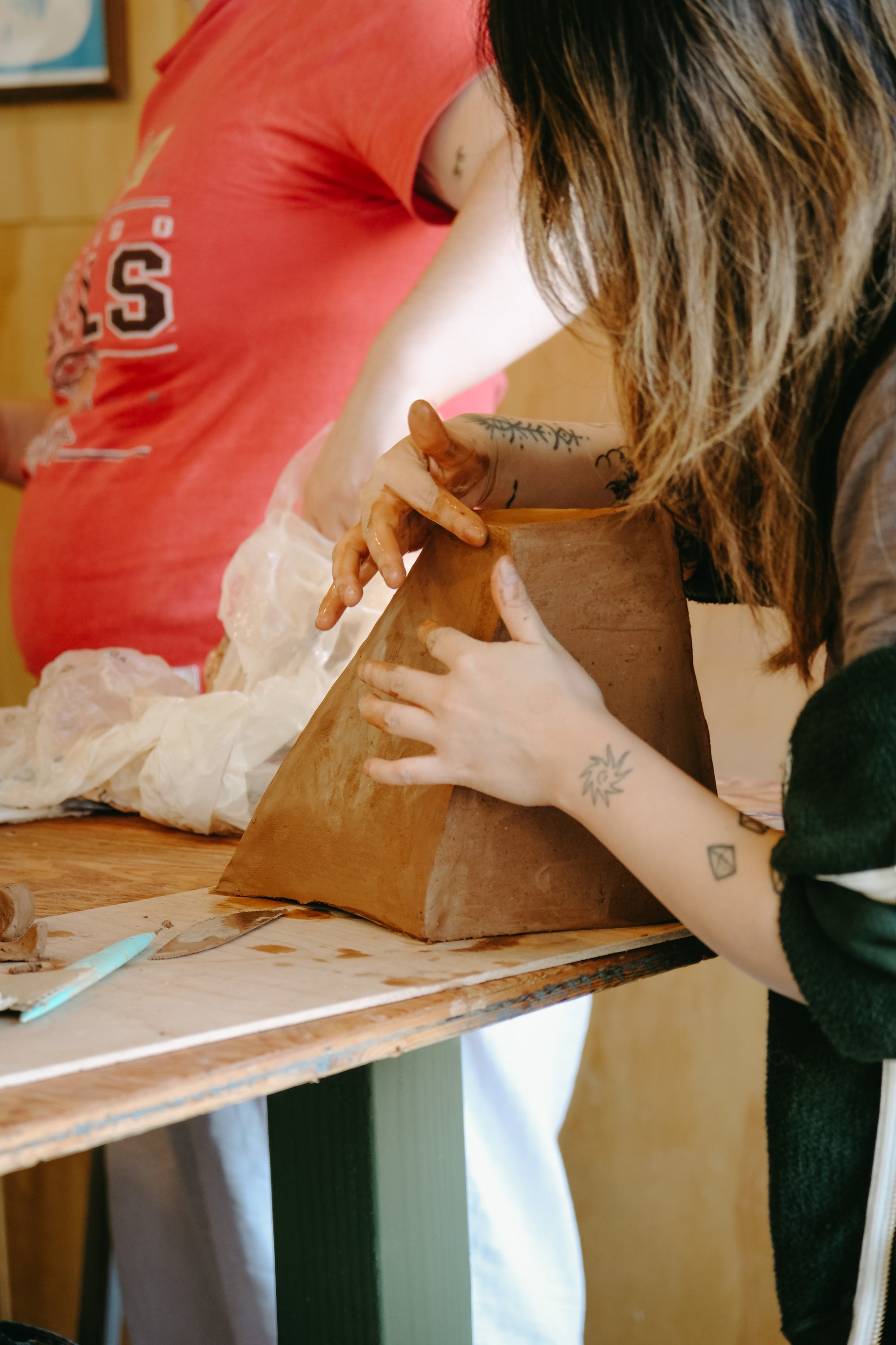 Sculpting Light: Ceramic Lamps - Sept.